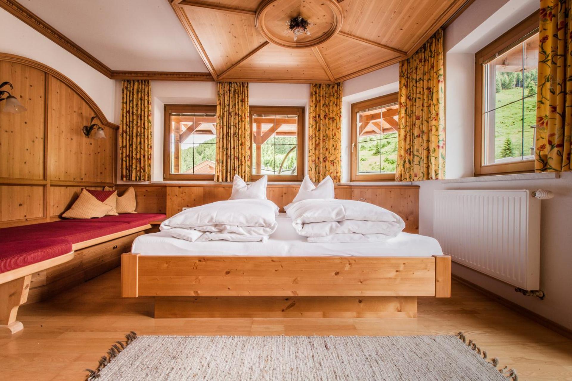 Schoenblick Appartements Тукс Екстер'єр фото