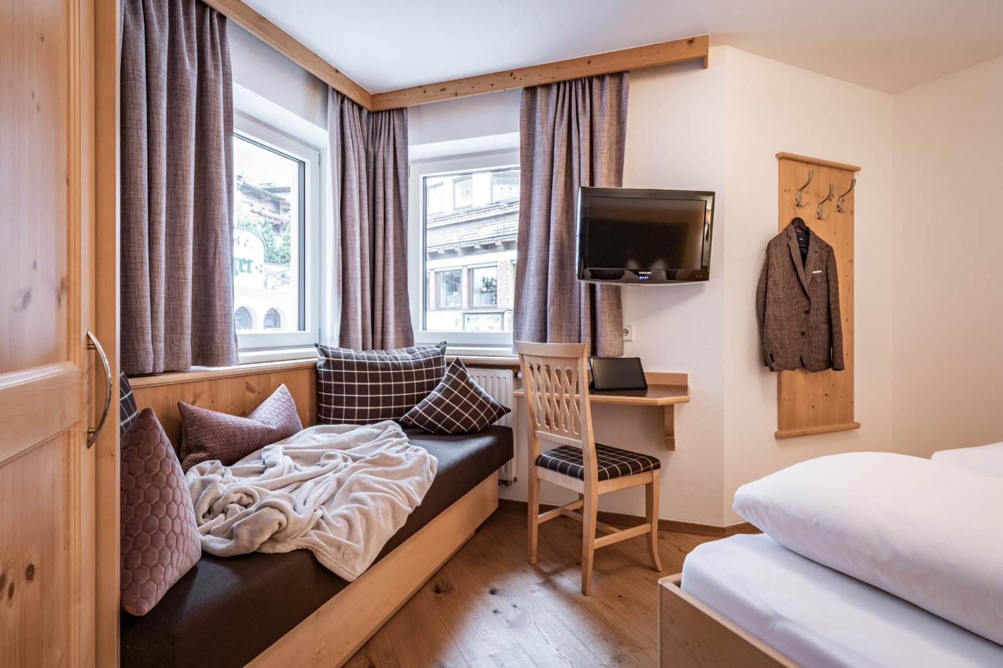 Schoenblick Appartements Тукс Екстер'єр фото