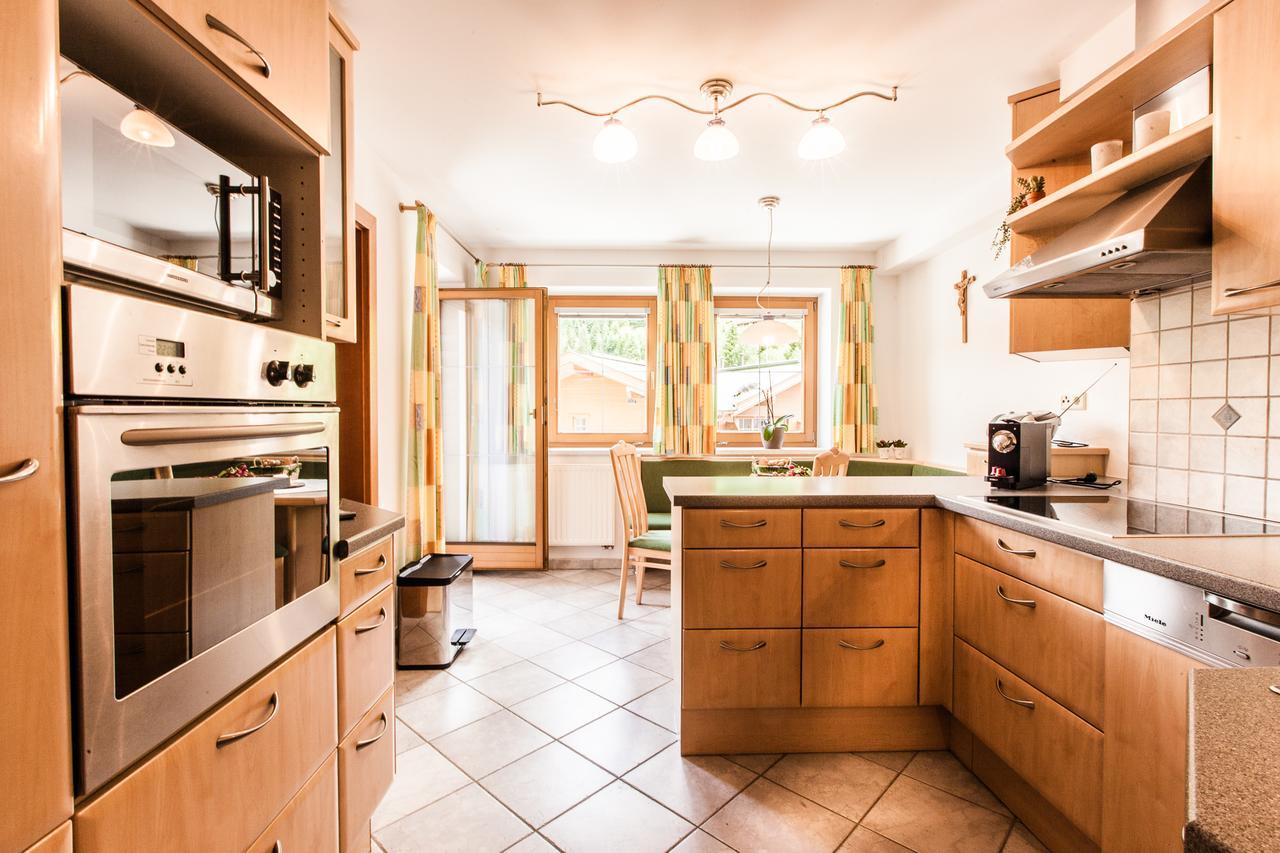 Schoenblick Appartements Тукс Екстер'єр фото